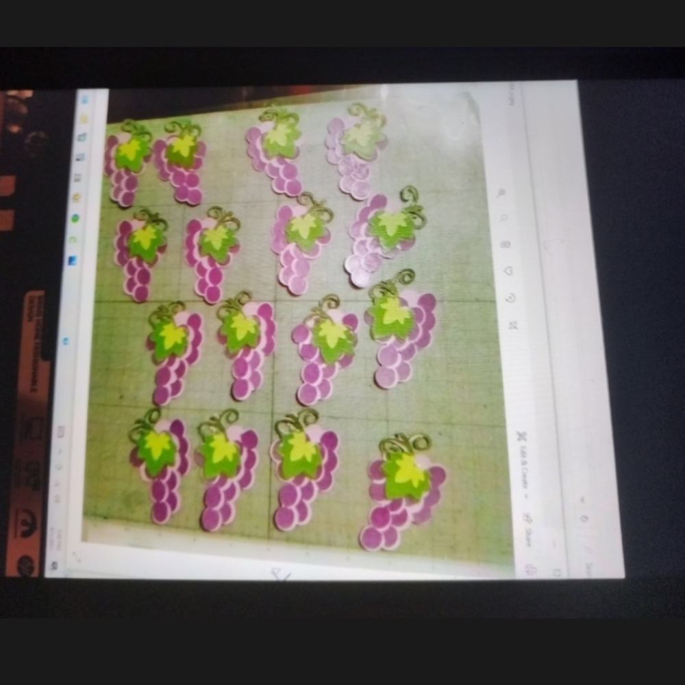 Die Cut Grapes